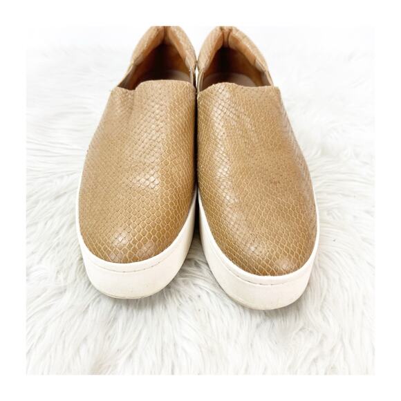 Vince Warren Size 9.5 Tan Women Snake-Embossed Leather Slip-On Platform Sneaker - Picture 7 of 13